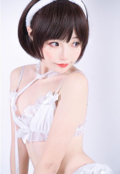 演员张新成